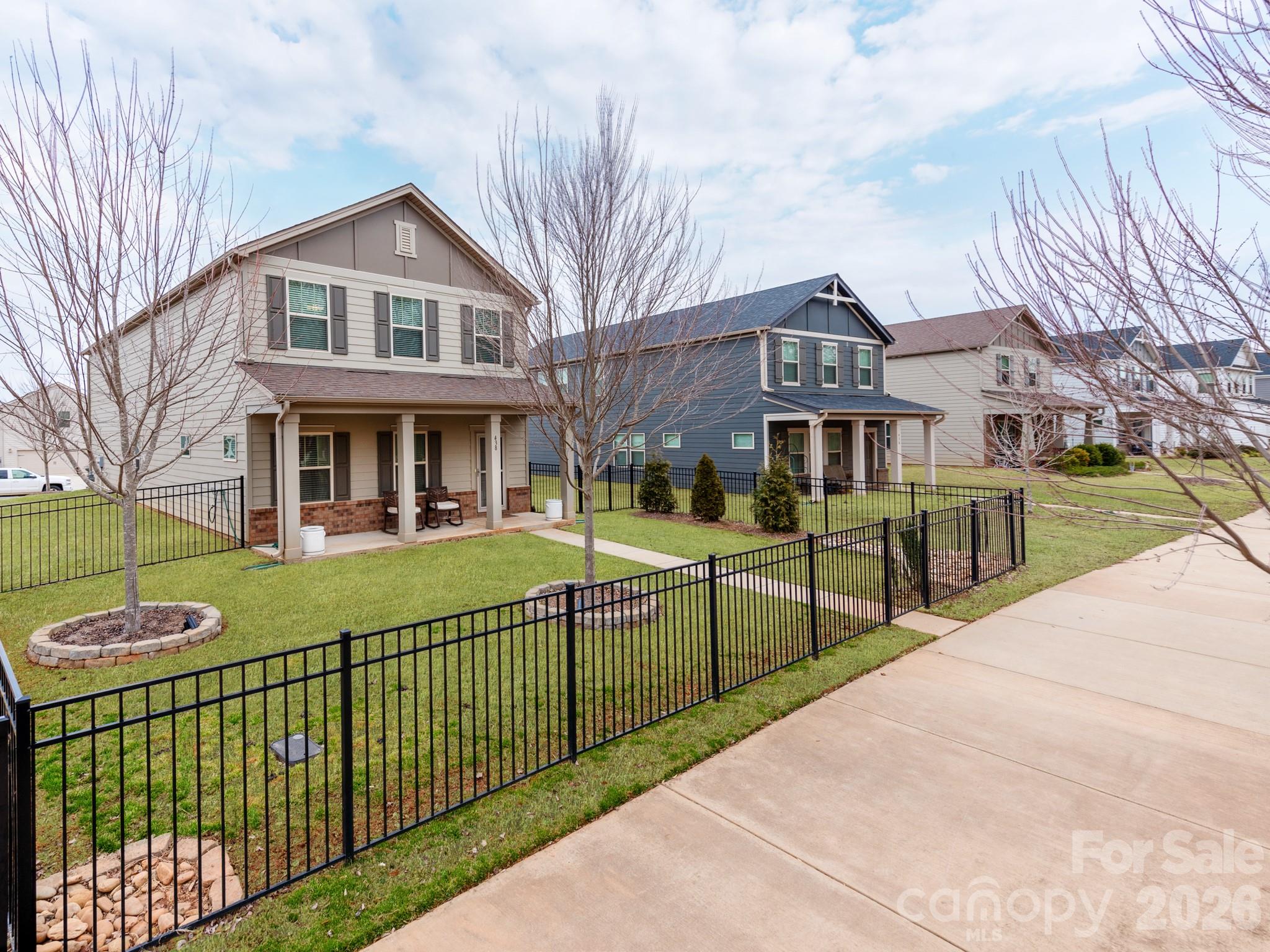 438 Nixon Road
