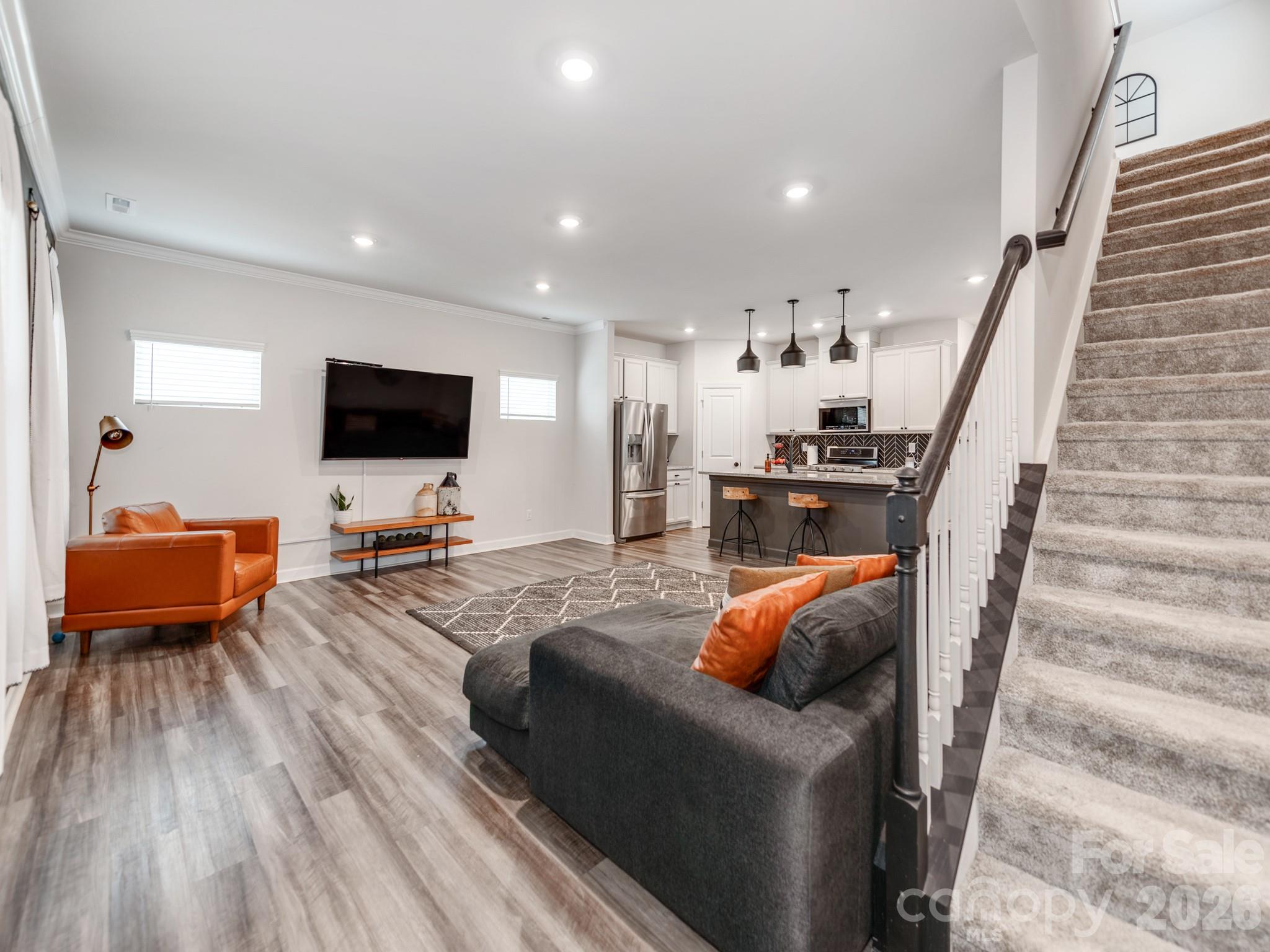 438 Nixon Road