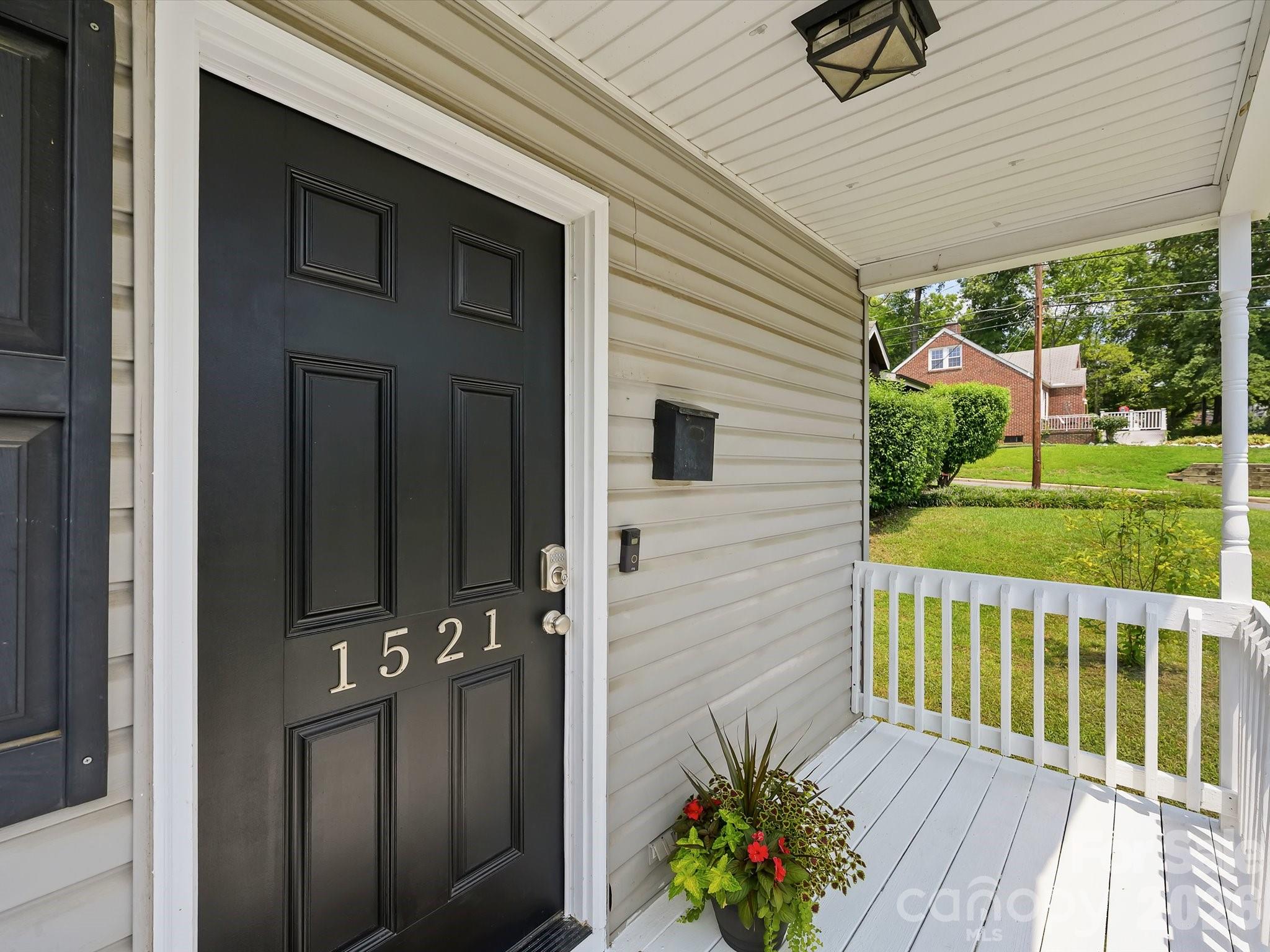1521 Sumter Avenue, Charlotte, NC, 28208