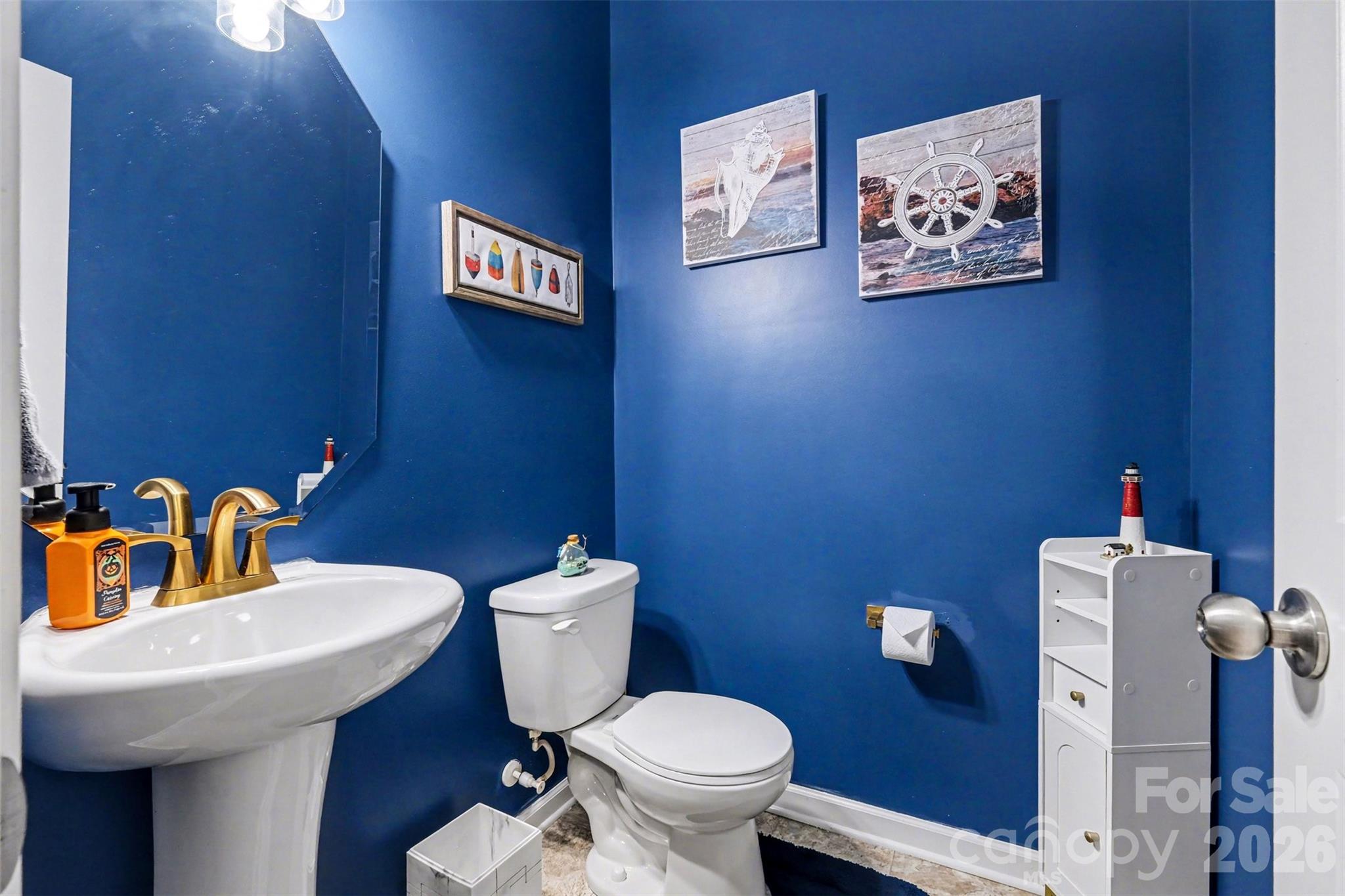 Newport Lakes - Residential