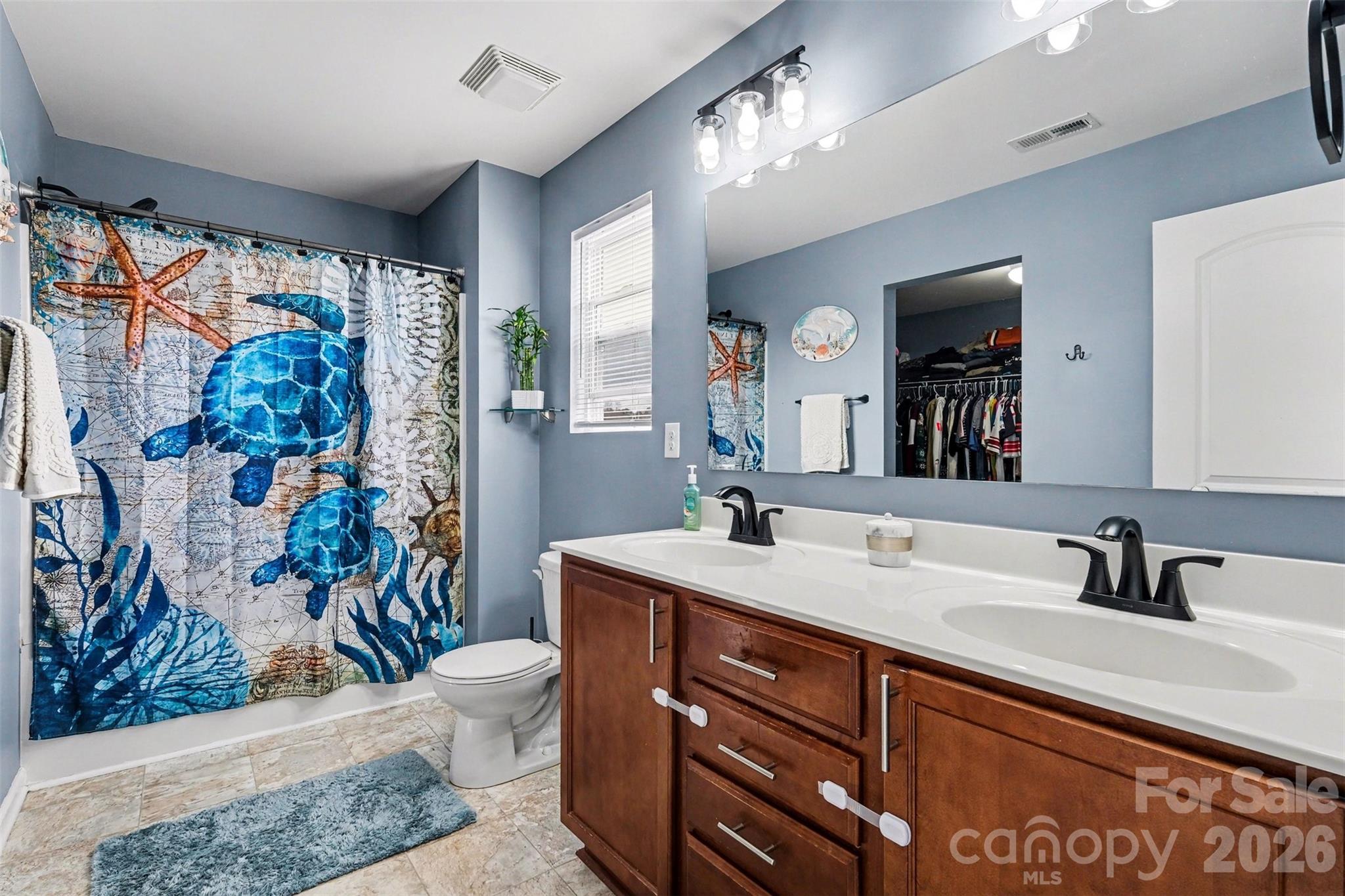 Newport Lakes - Residential