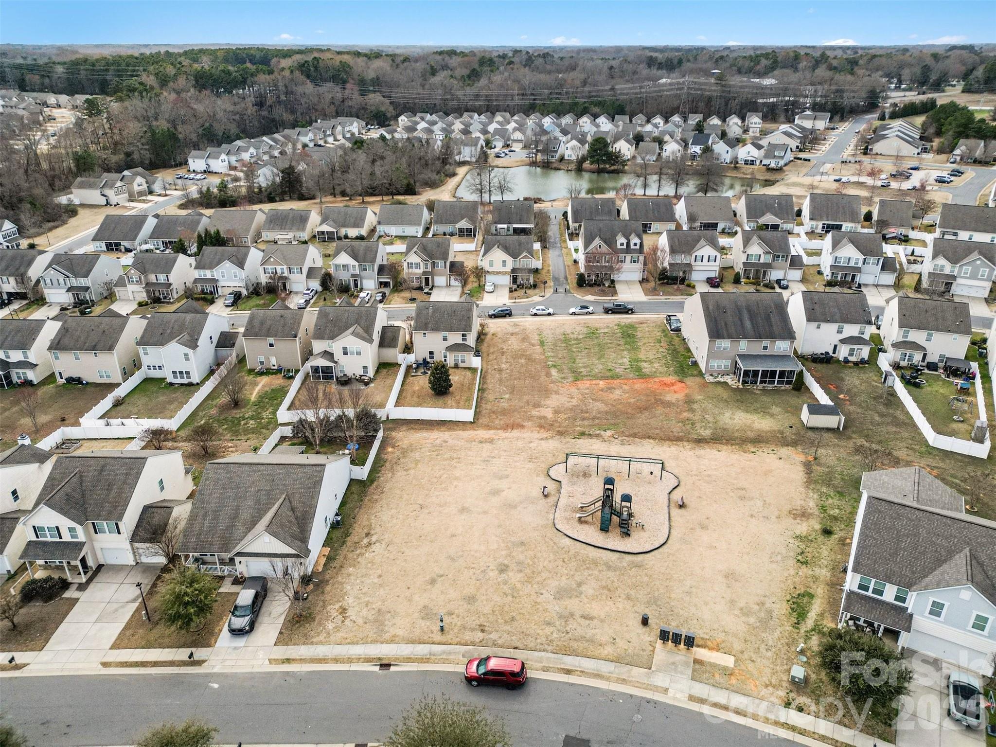 Newport Lakes - Residential