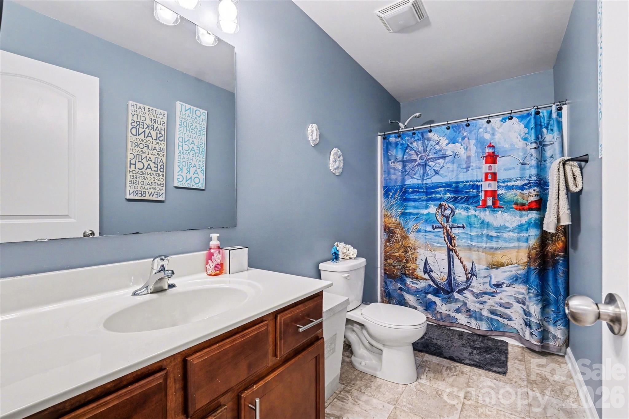 Newport Lakes - Residential