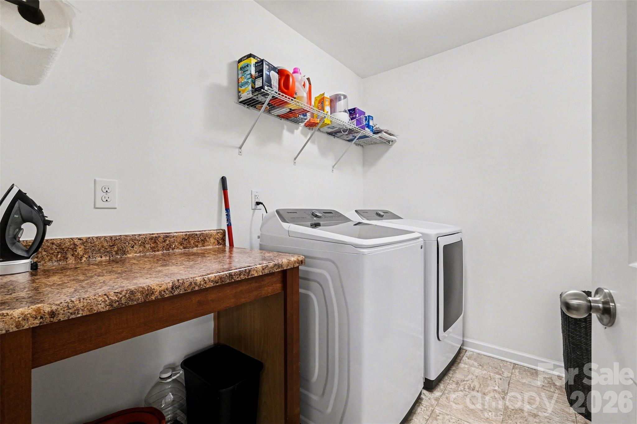 Newport Lakes - Residential