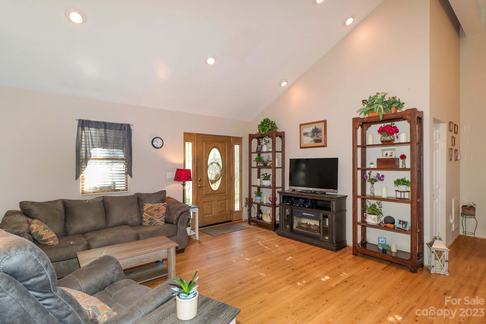 Sapona Shores - Residential