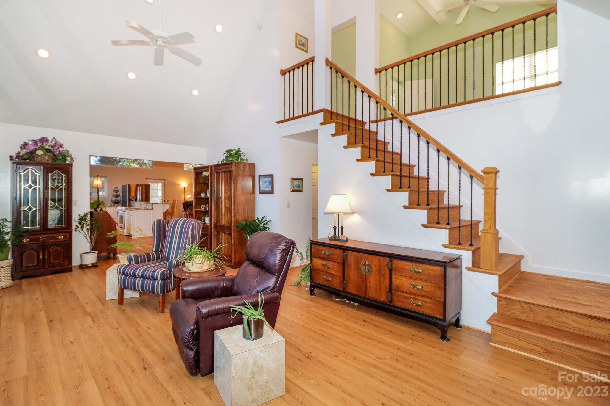 Sapona Shores - Residential