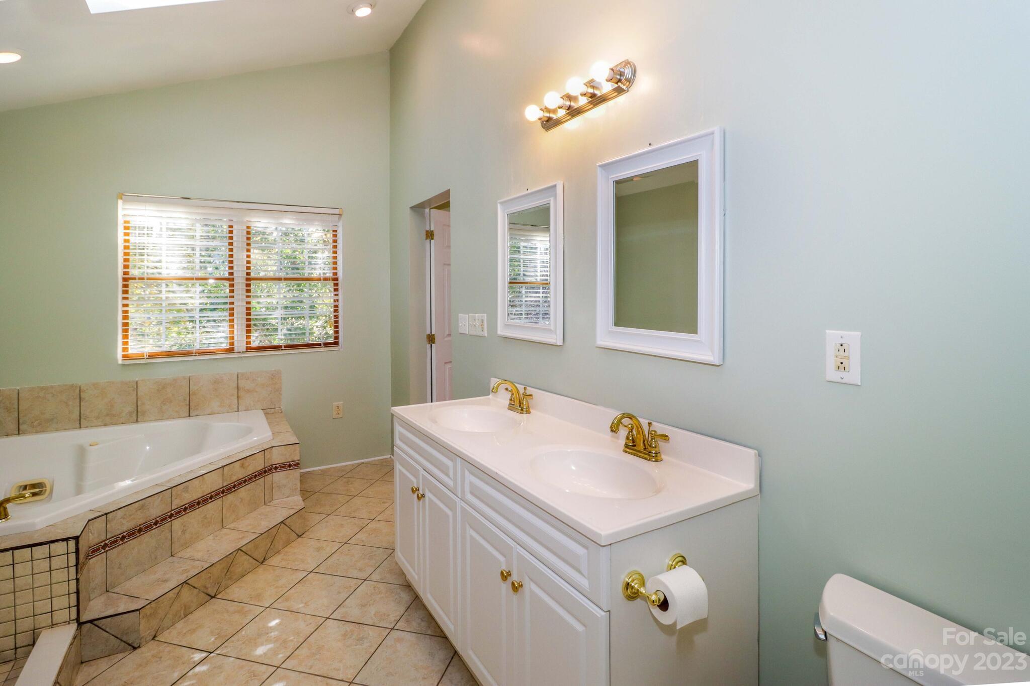 Sapona Shores - Residential