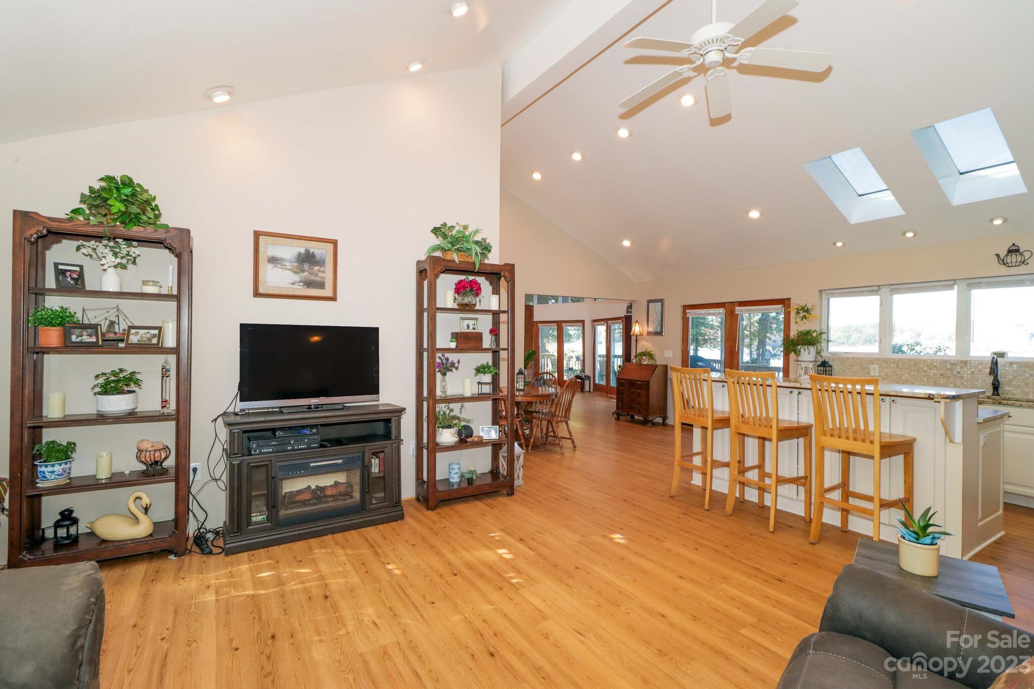 Sapona Shores - Residential