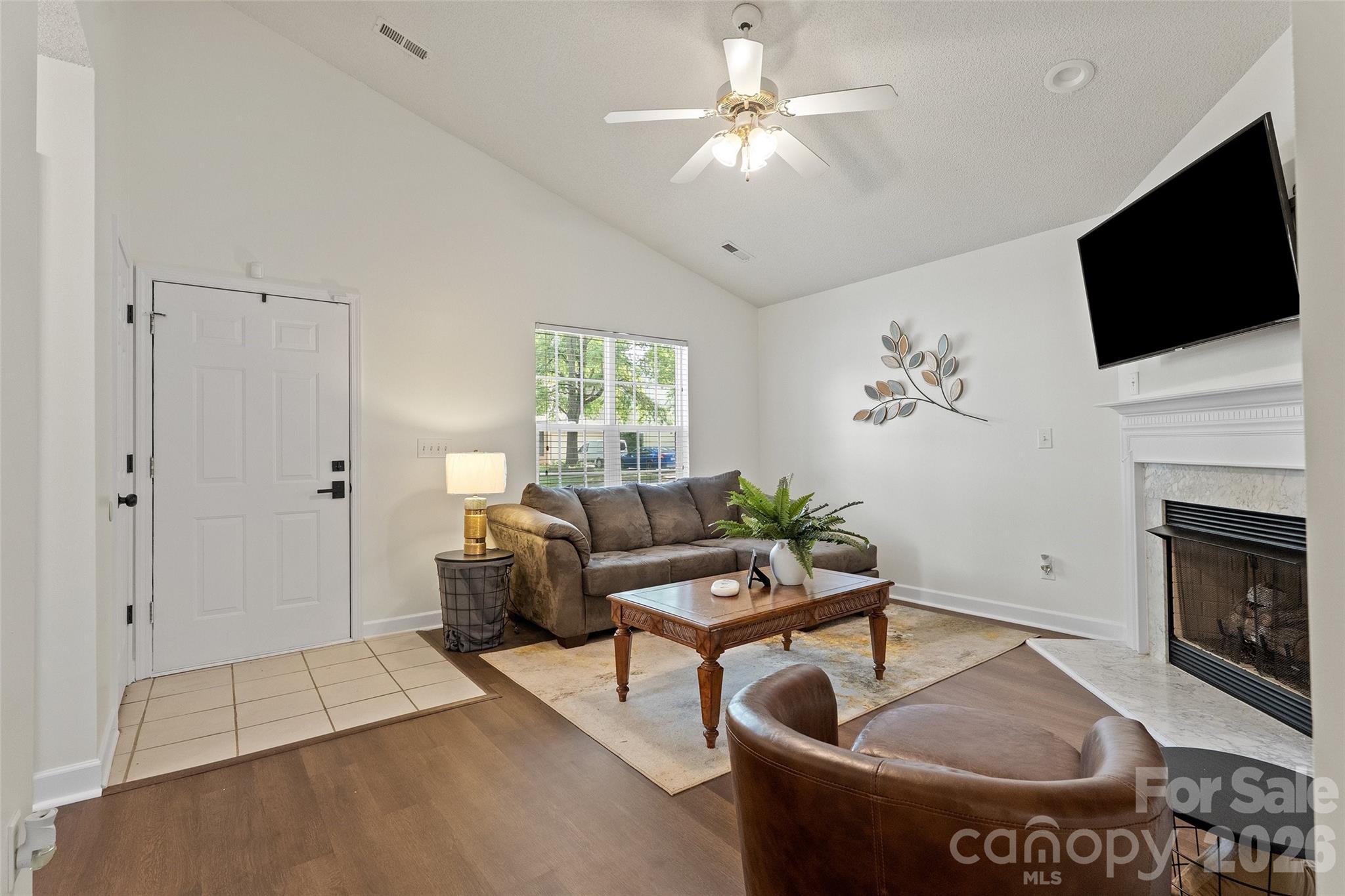 8019 Shiny Meadow Lane