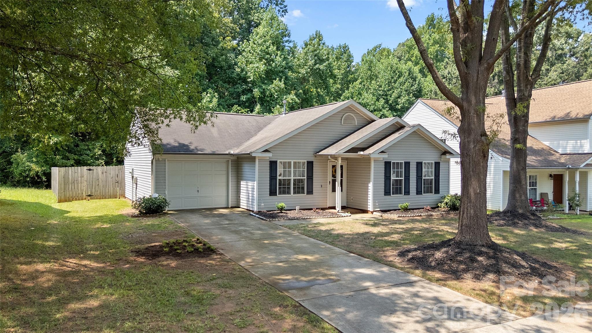 8019 Shiny Meadow Lane