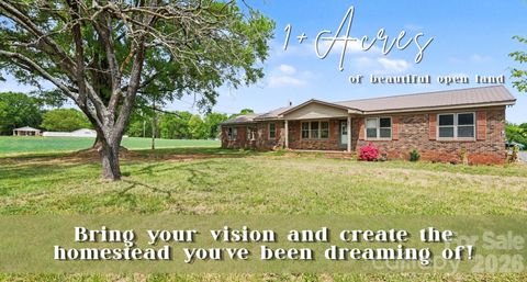 Photo of 8340 Plank Road, Norwood, NC 28128 (MLS # 4365691)