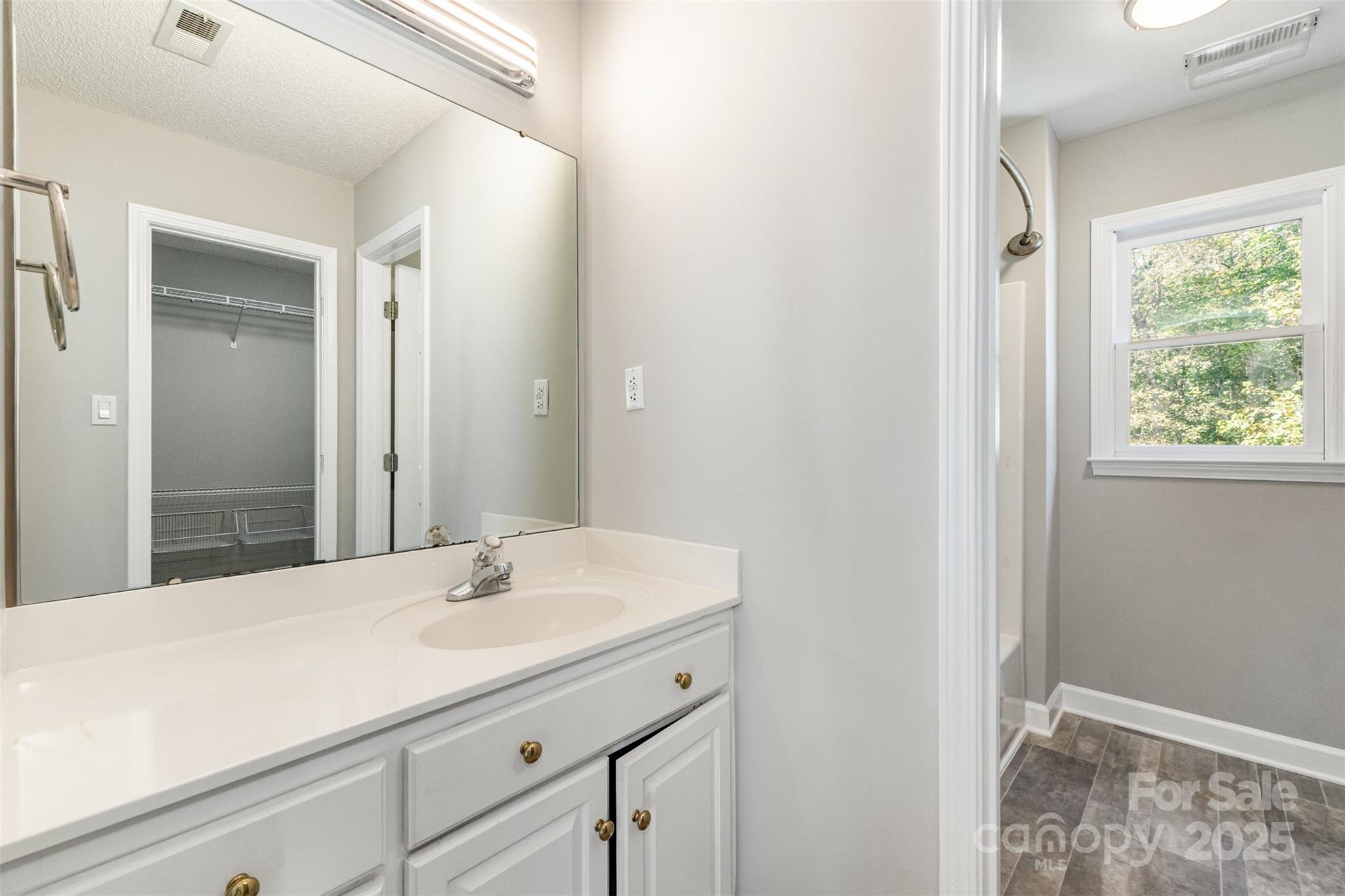 Holly Ridge - Residential