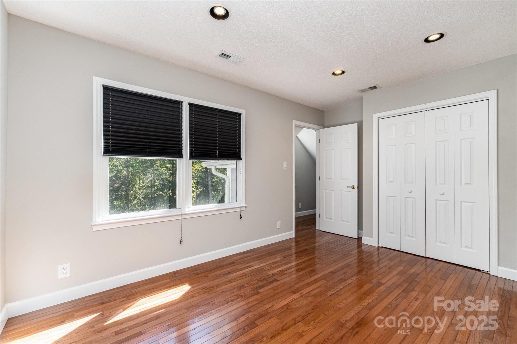 Holly Ridge - Residential