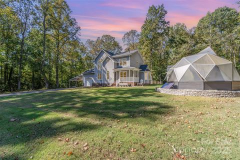 325 Holly Ridge Road Dallas NC 28034