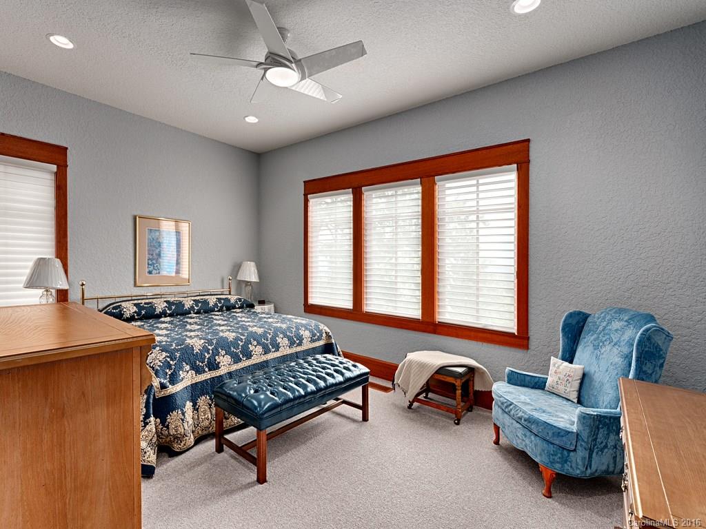 The Settings Of Black Mountain - Residential