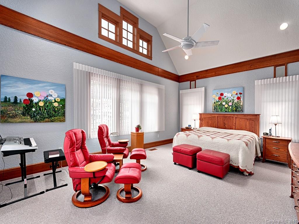 The Settings Of Black Mountain - Residential