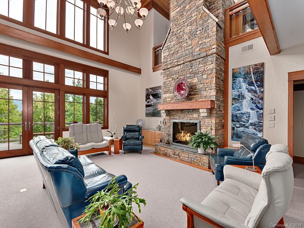 The Settings Of Black Mountain - Residential