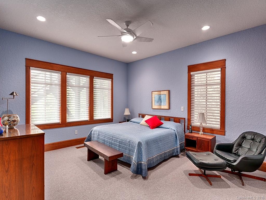 The Settings Of Black Mountain - Residential