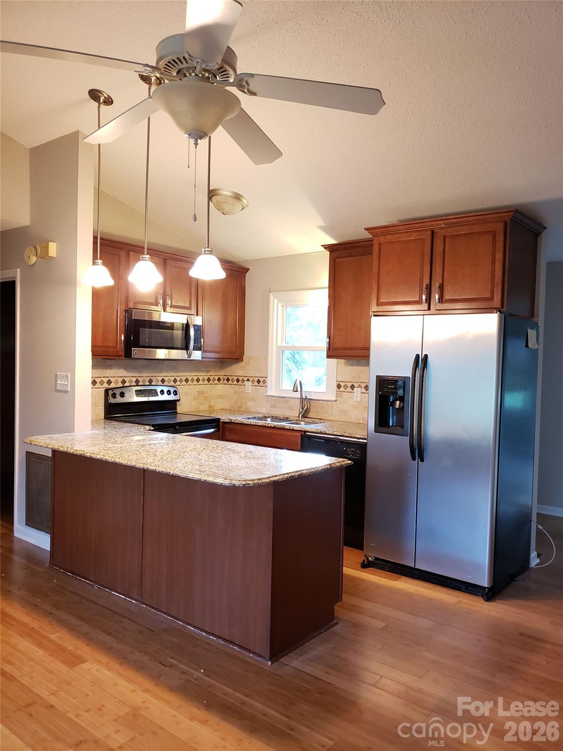 7900 Mountain Shore Drive