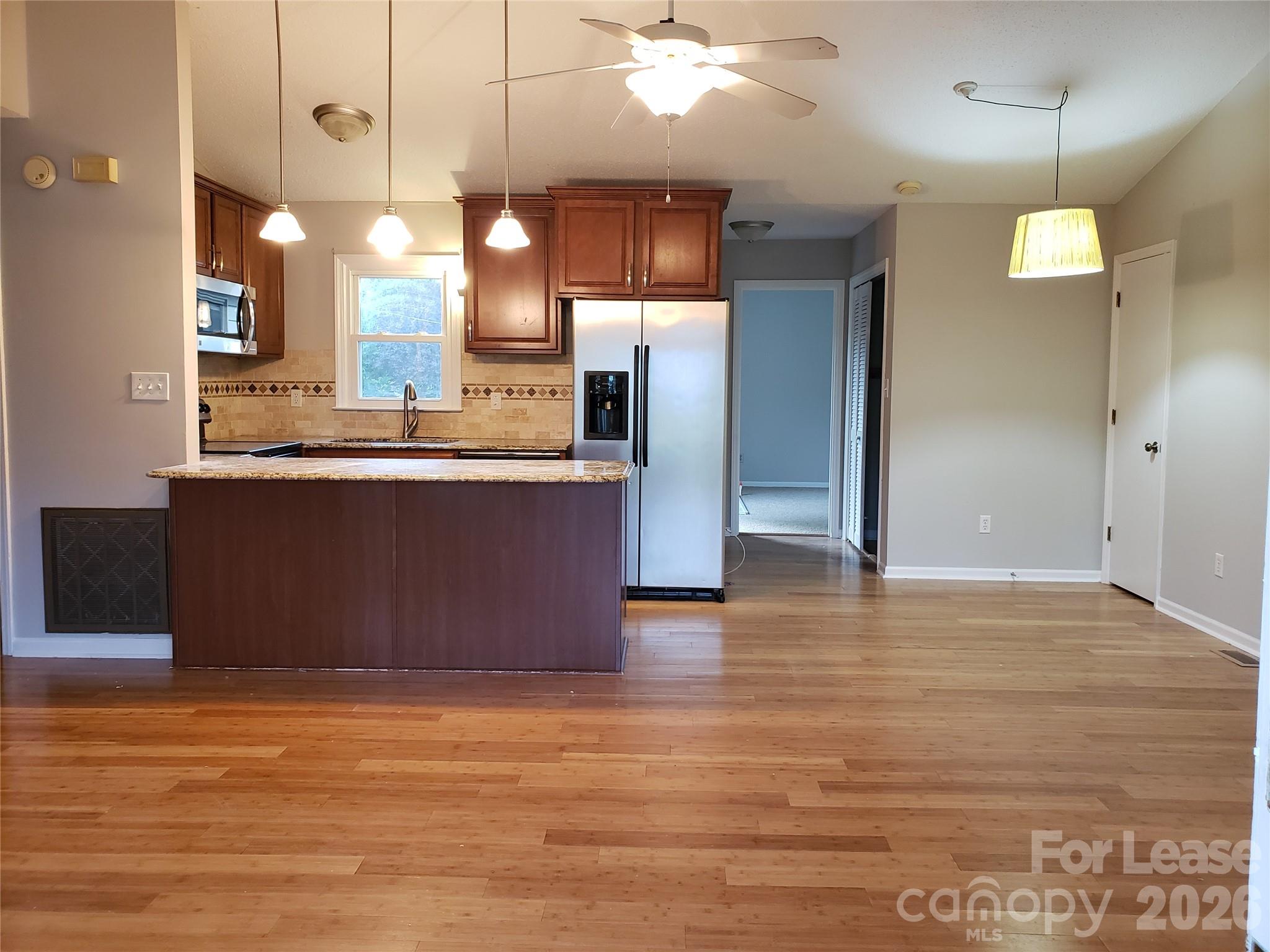 7900 Mountain Shore Drive