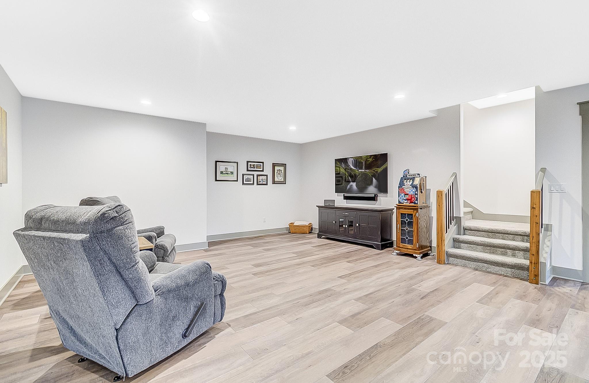 Powder Creek Estates - Residential