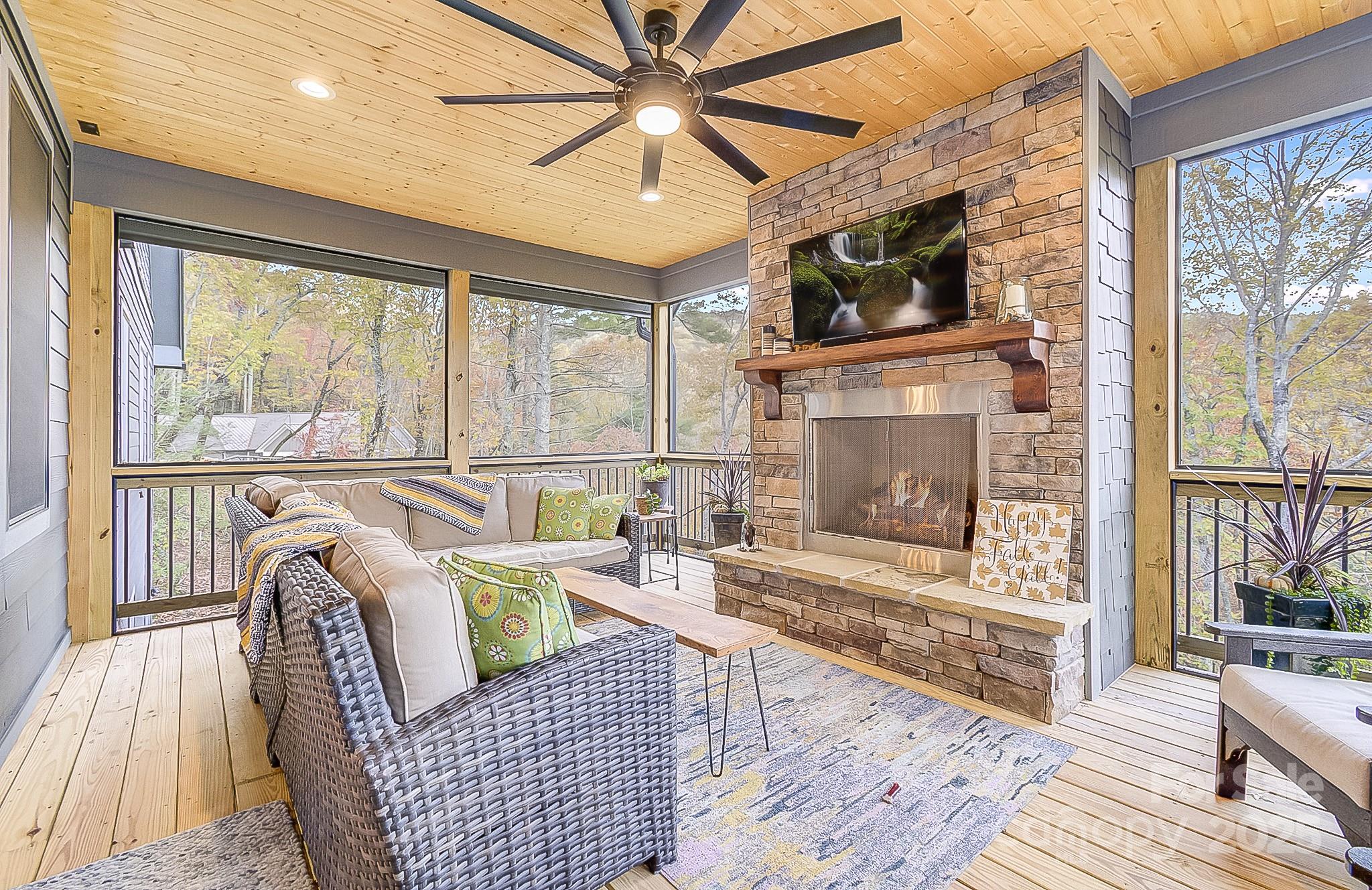 Powder Creek Estates - Residential