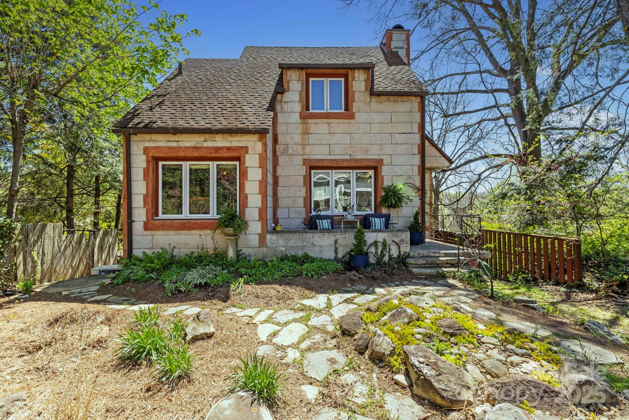 30 Norwood Avenue