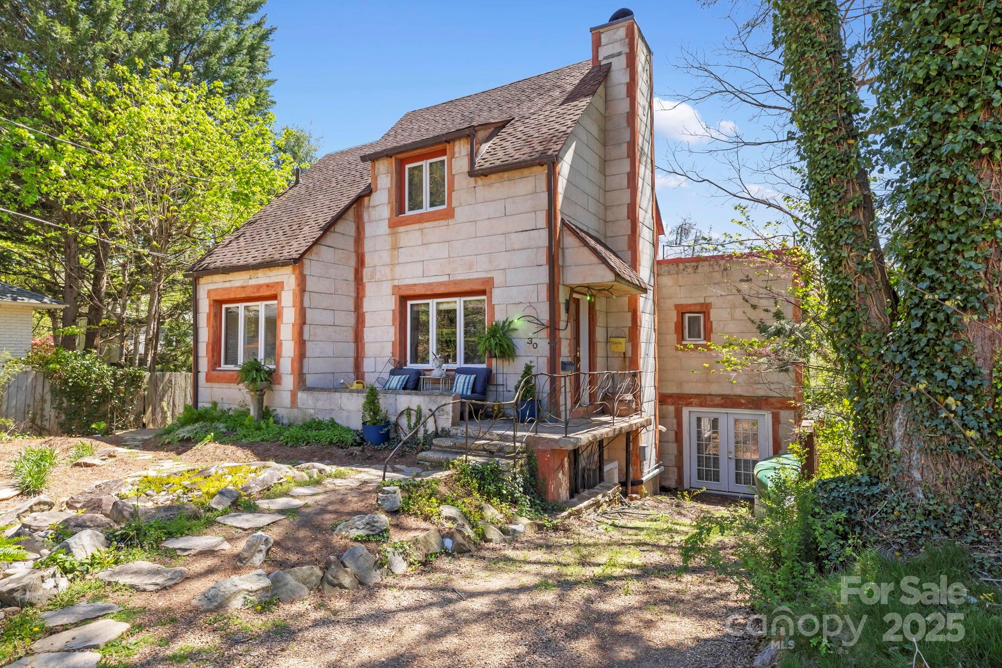 30 Norwood Avenue