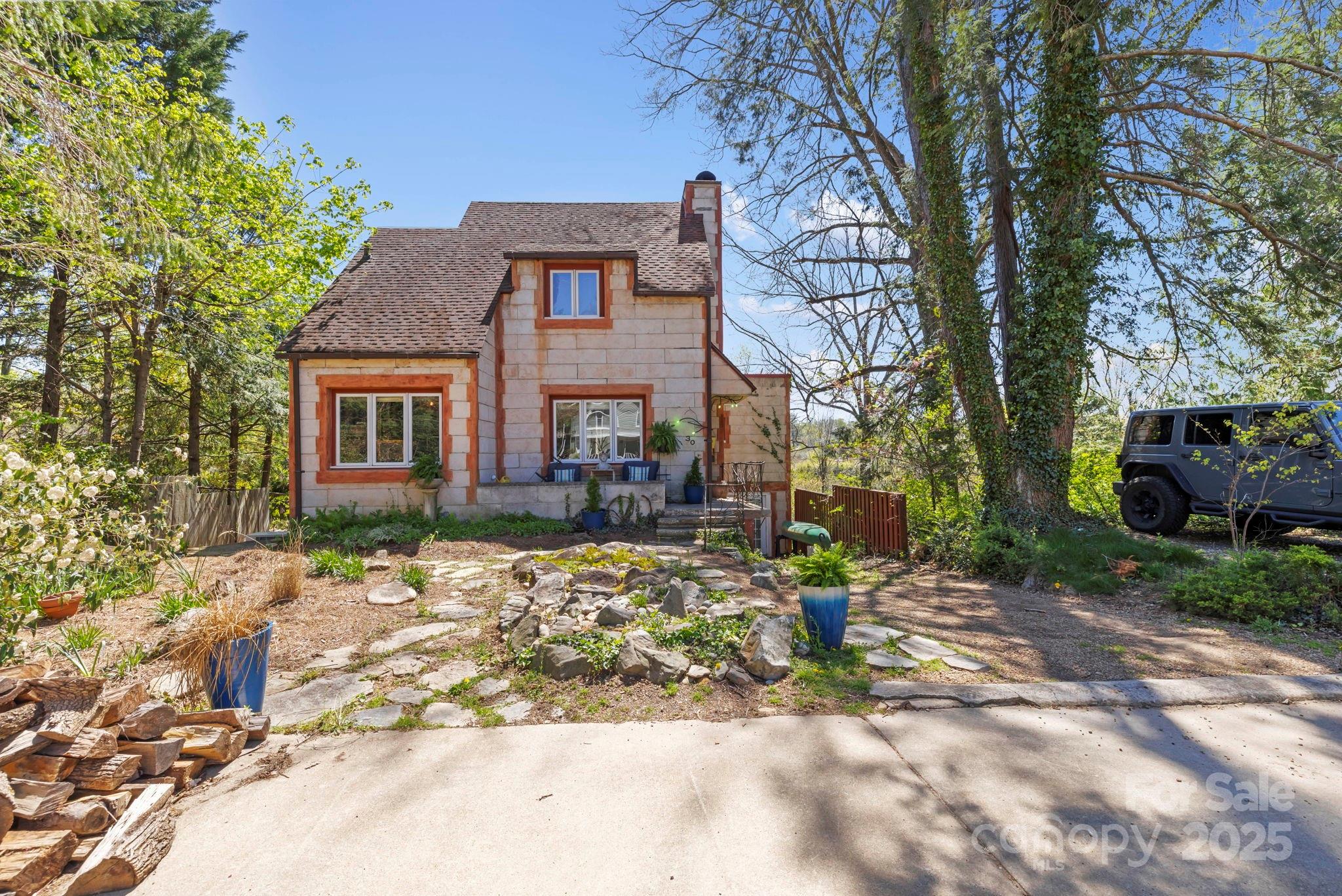 30 Norwood Avenue