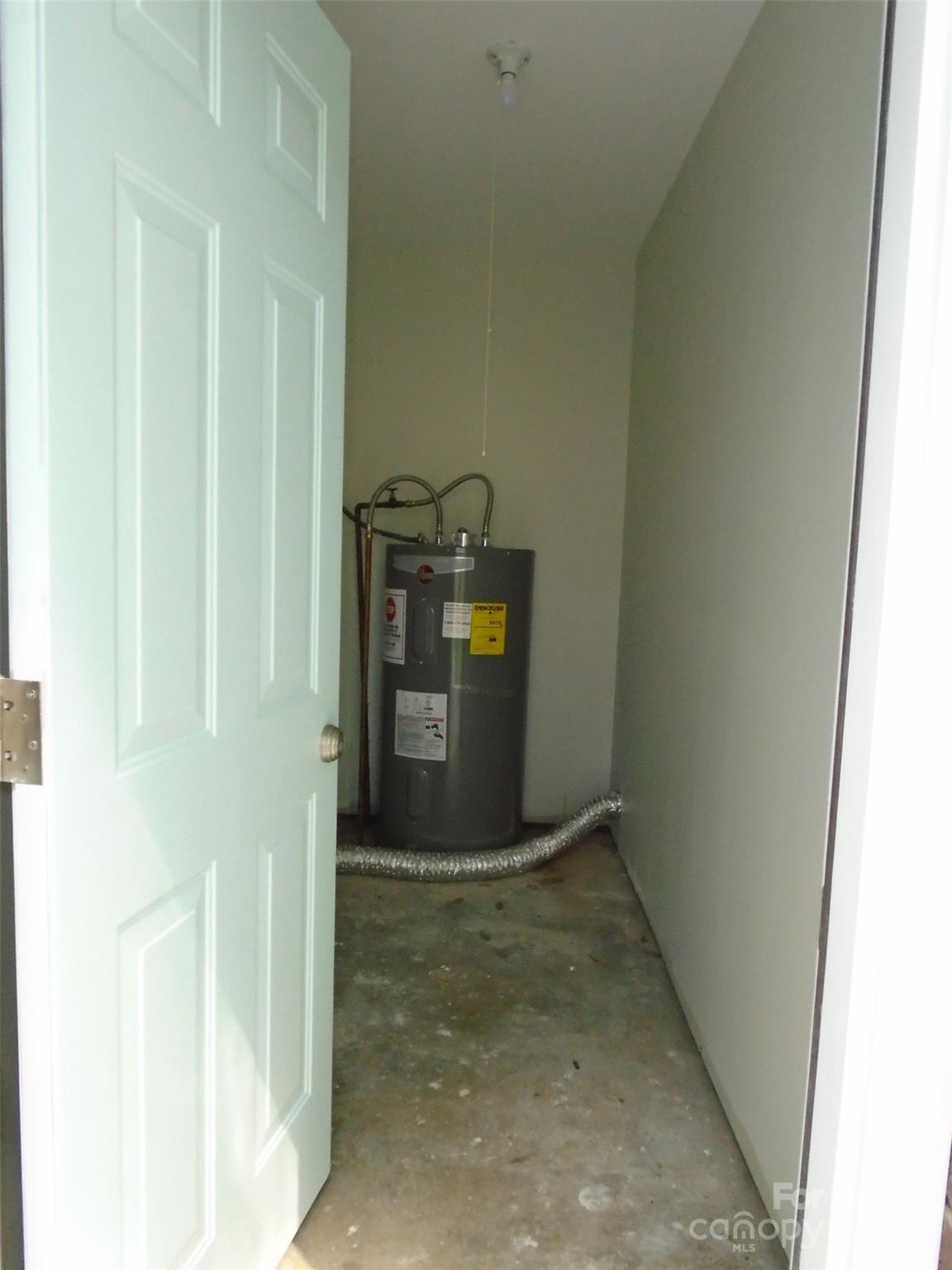 Old Woods - Residential Lease