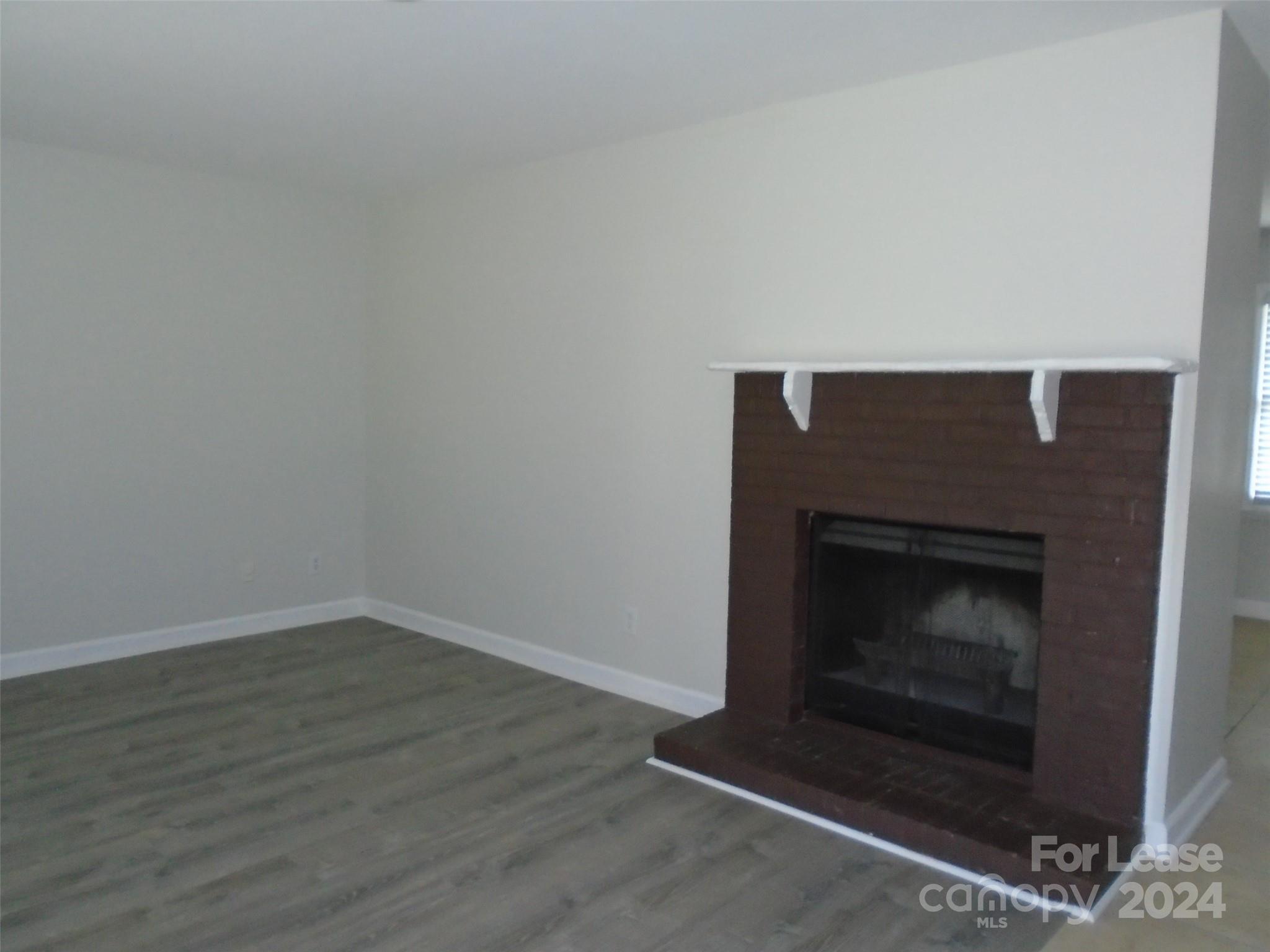 Old Woods - Residential Lease