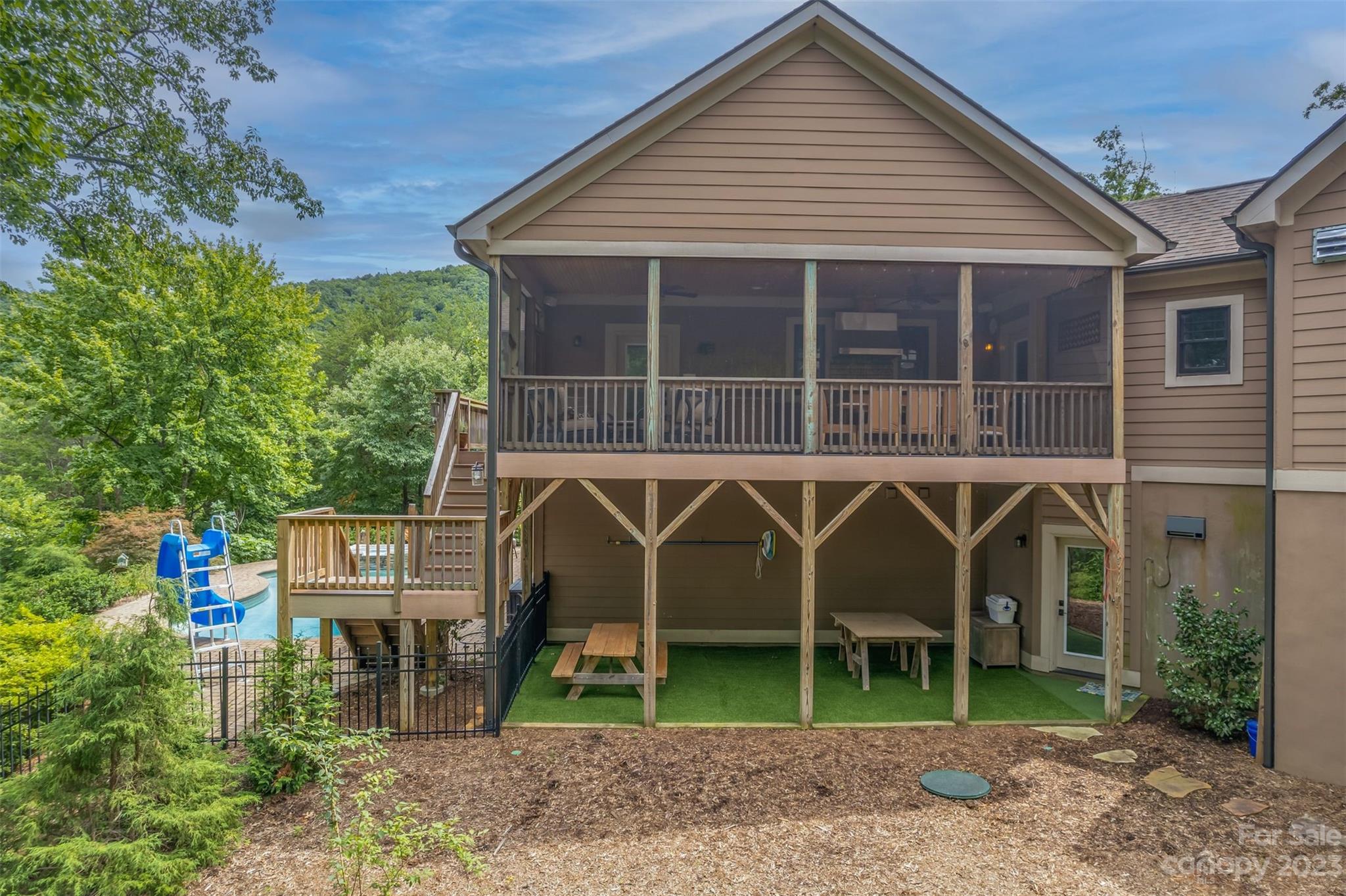 Brights Creek - Residential