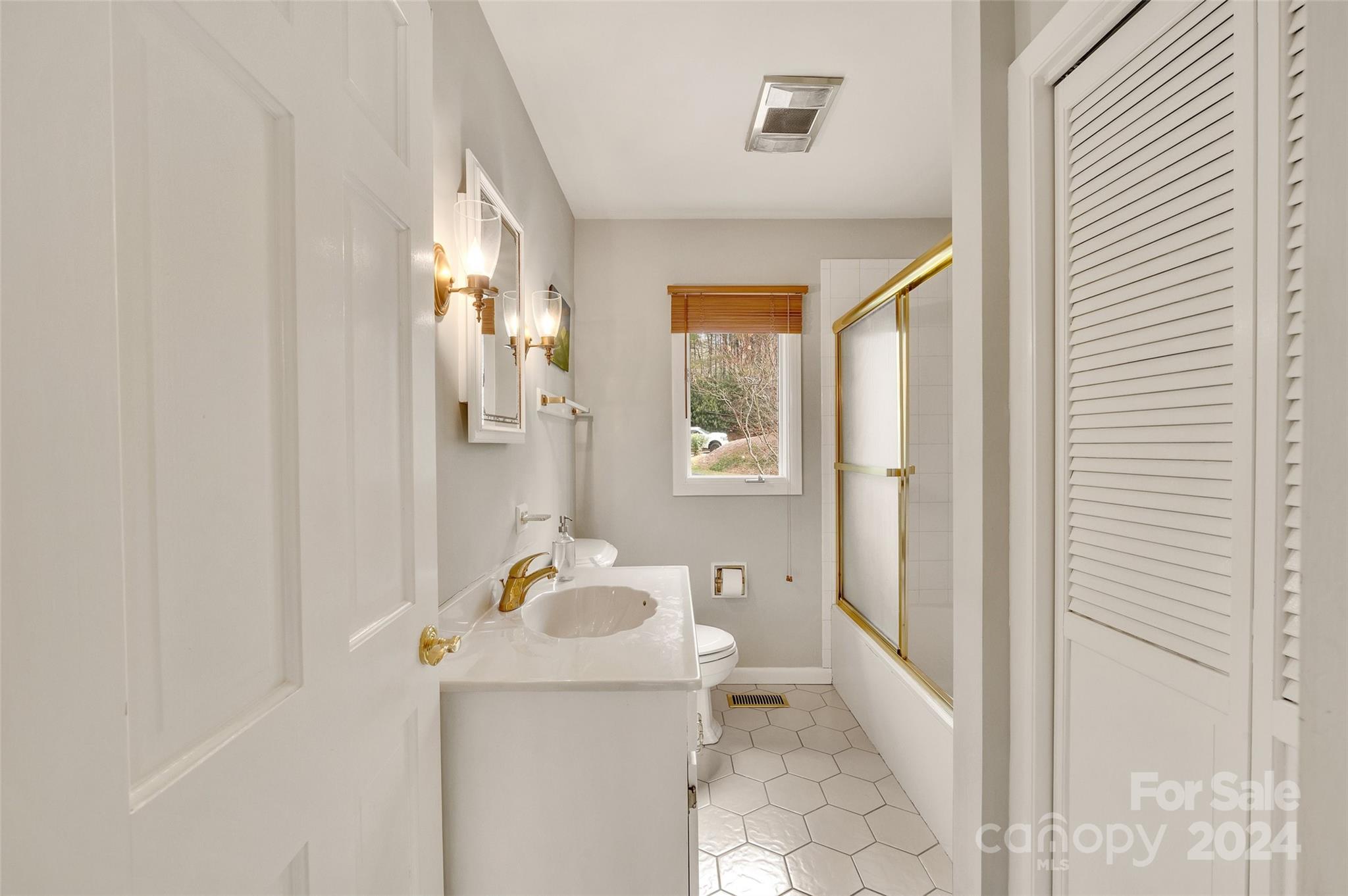 Lake Toxaway Estates - Residential