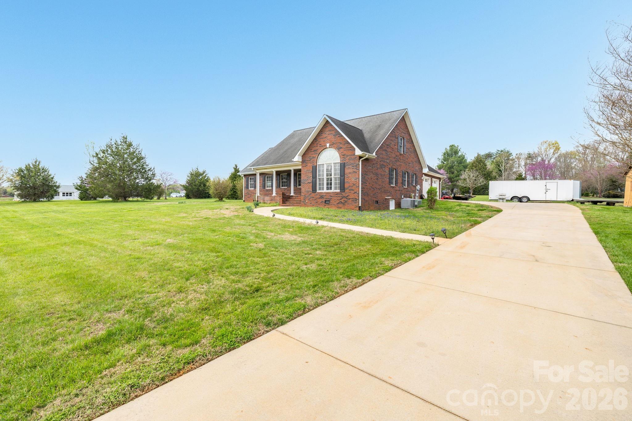 STERLING OAKS - Residential