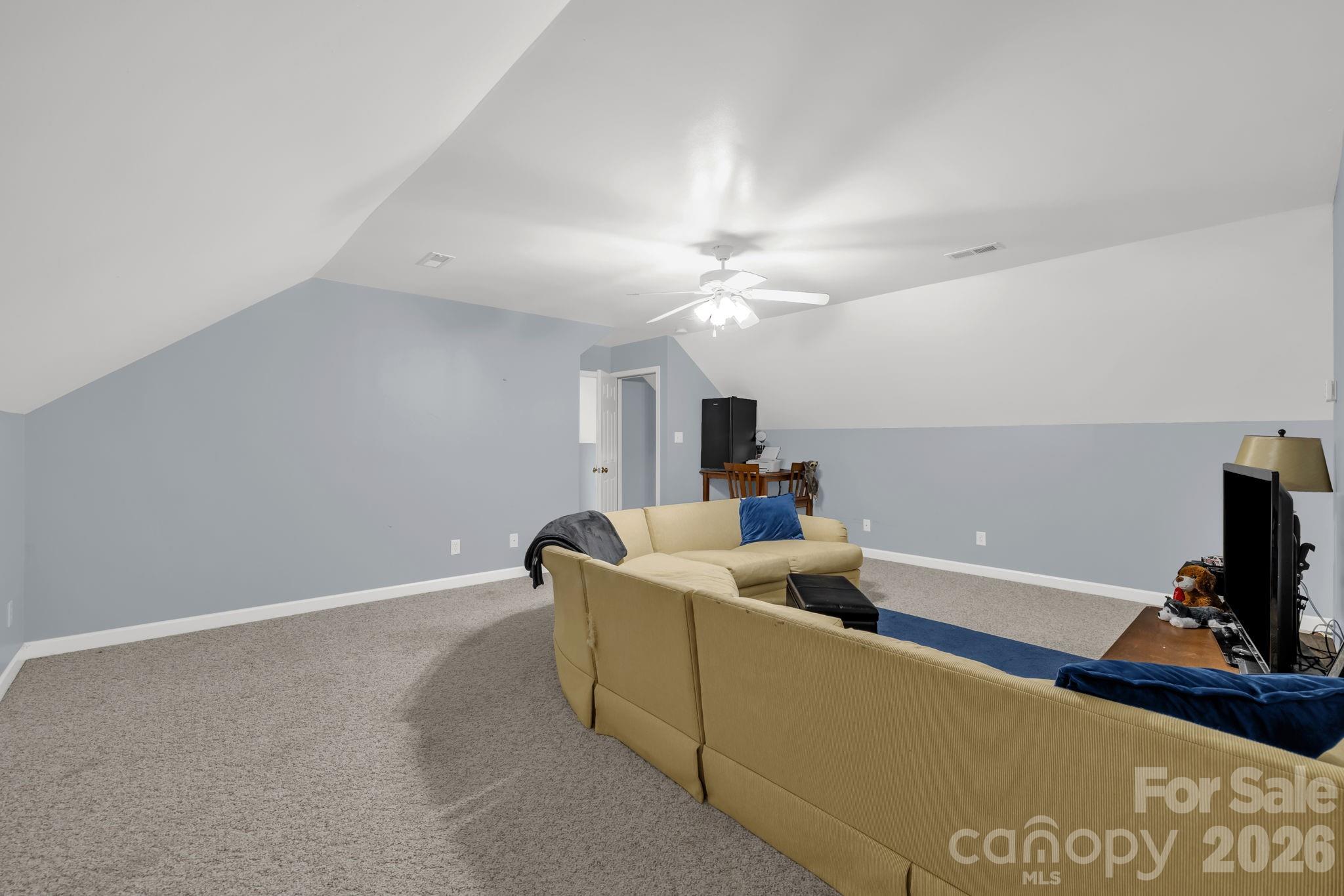 STERLING OAKS - Residential