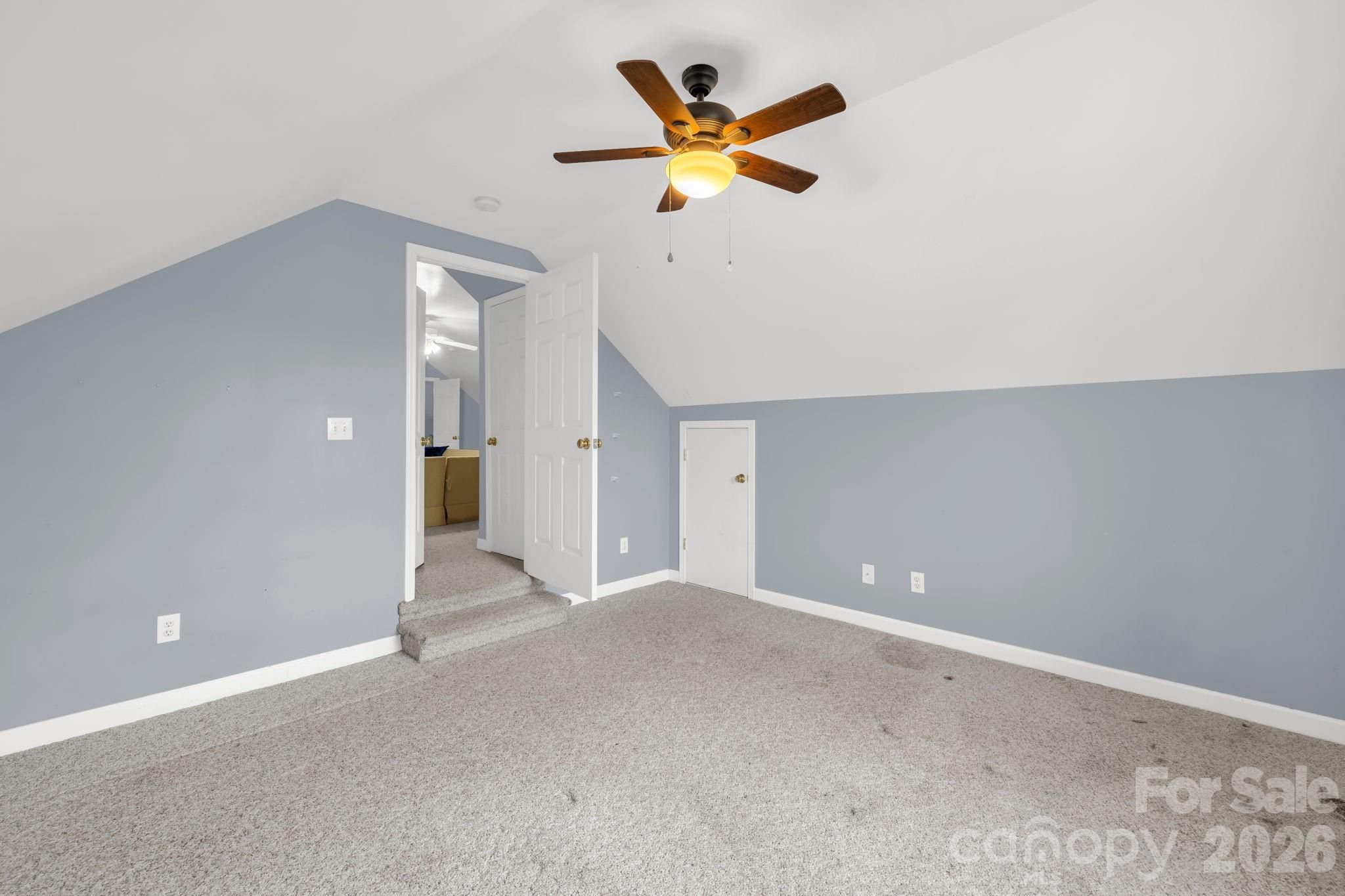 STERLING OAKS - Residential