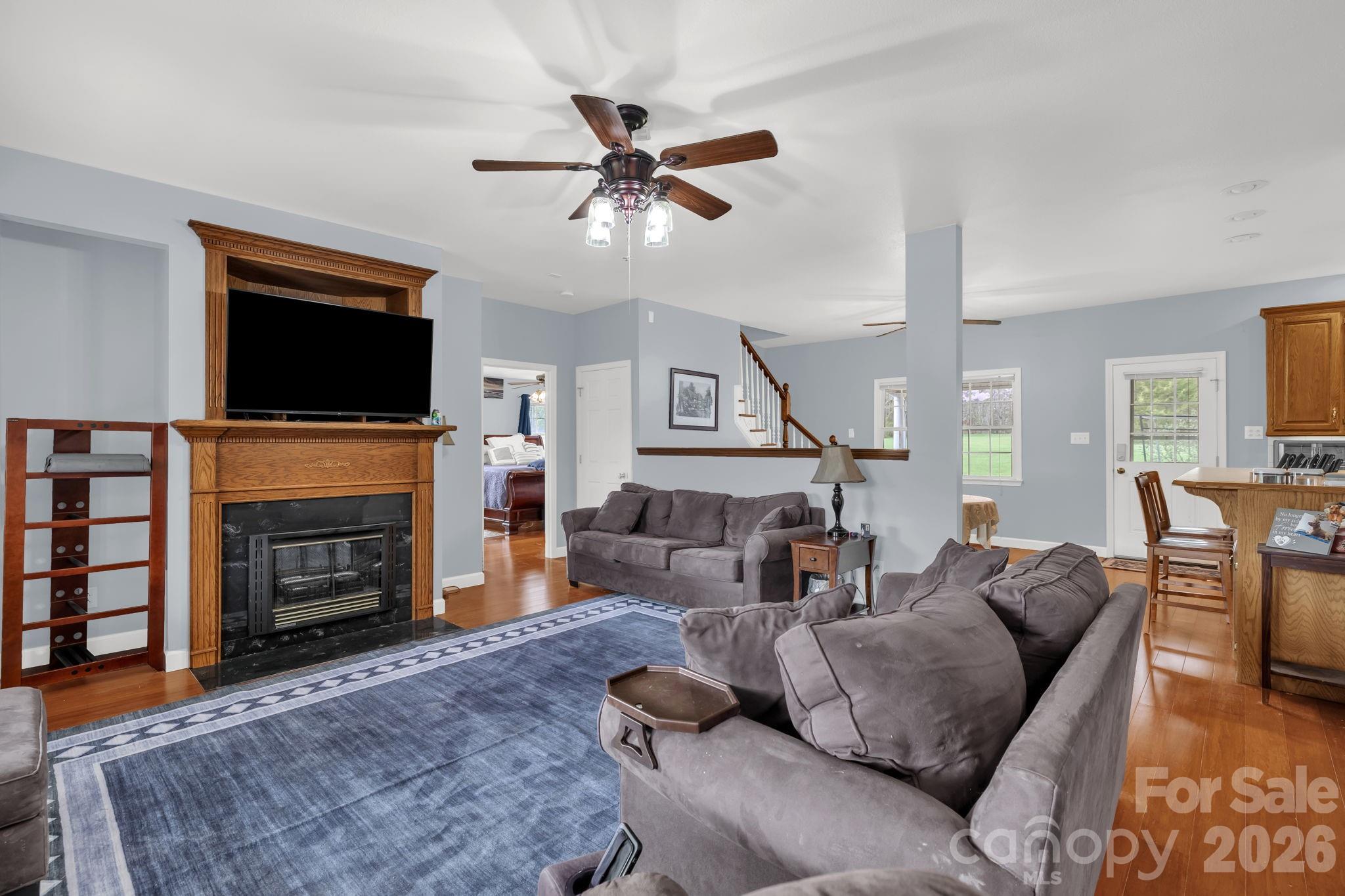 STERLING OAKS - Residential