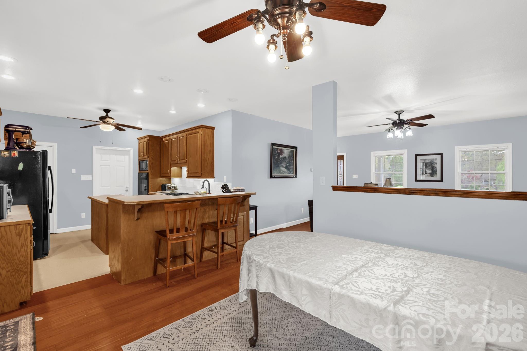 STERLING OAKS - Residential