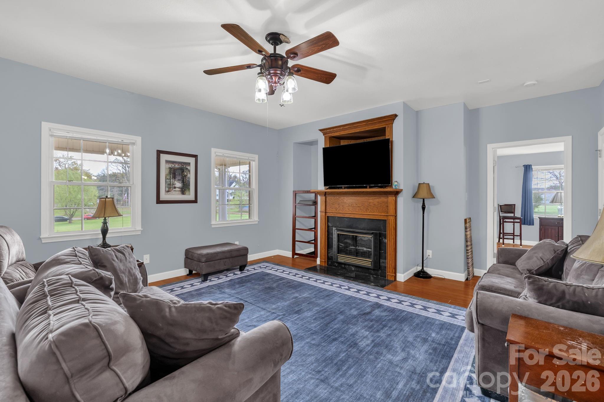 STERLING OAKS - Residential