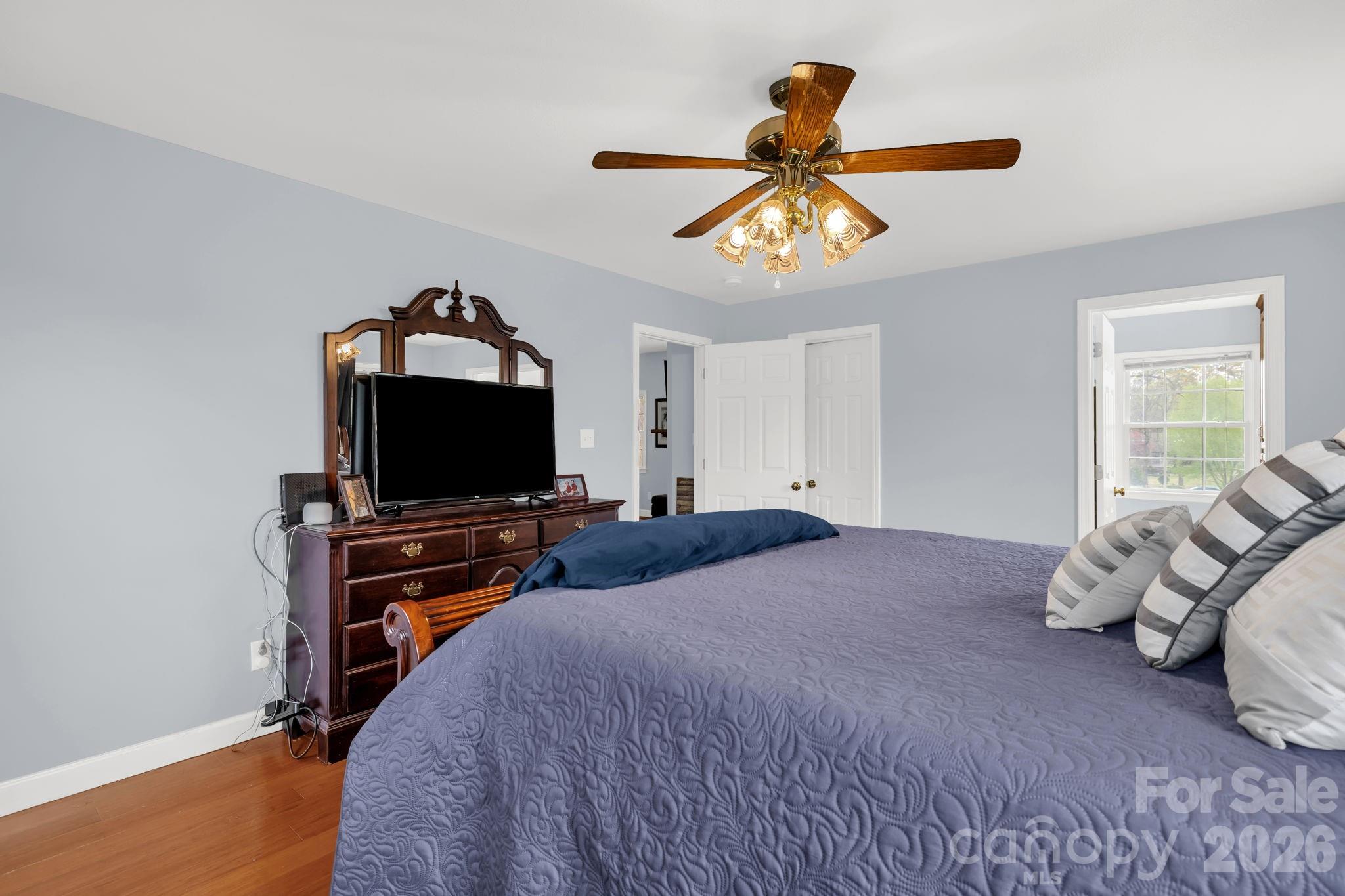 STERLING OAKS - Residential