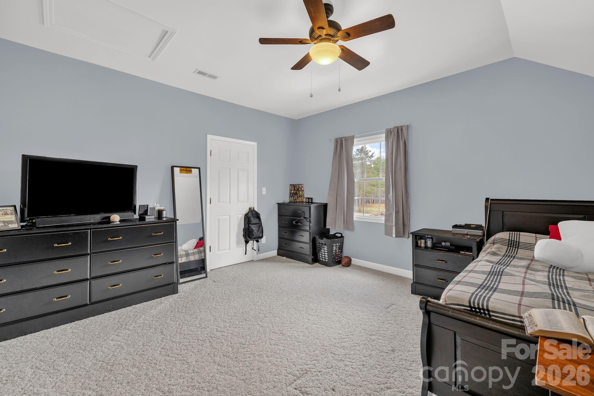 STERLING OAKS - Residential