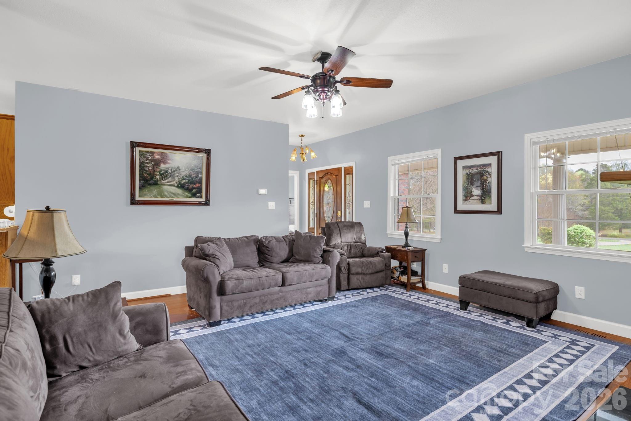 STERLING OAKS - Residential