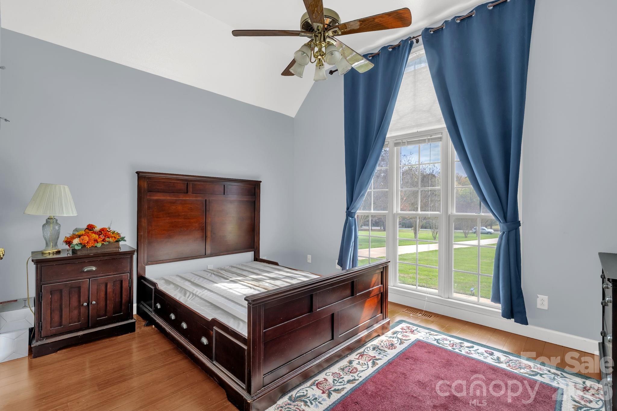 STERLING OAKS - Residential