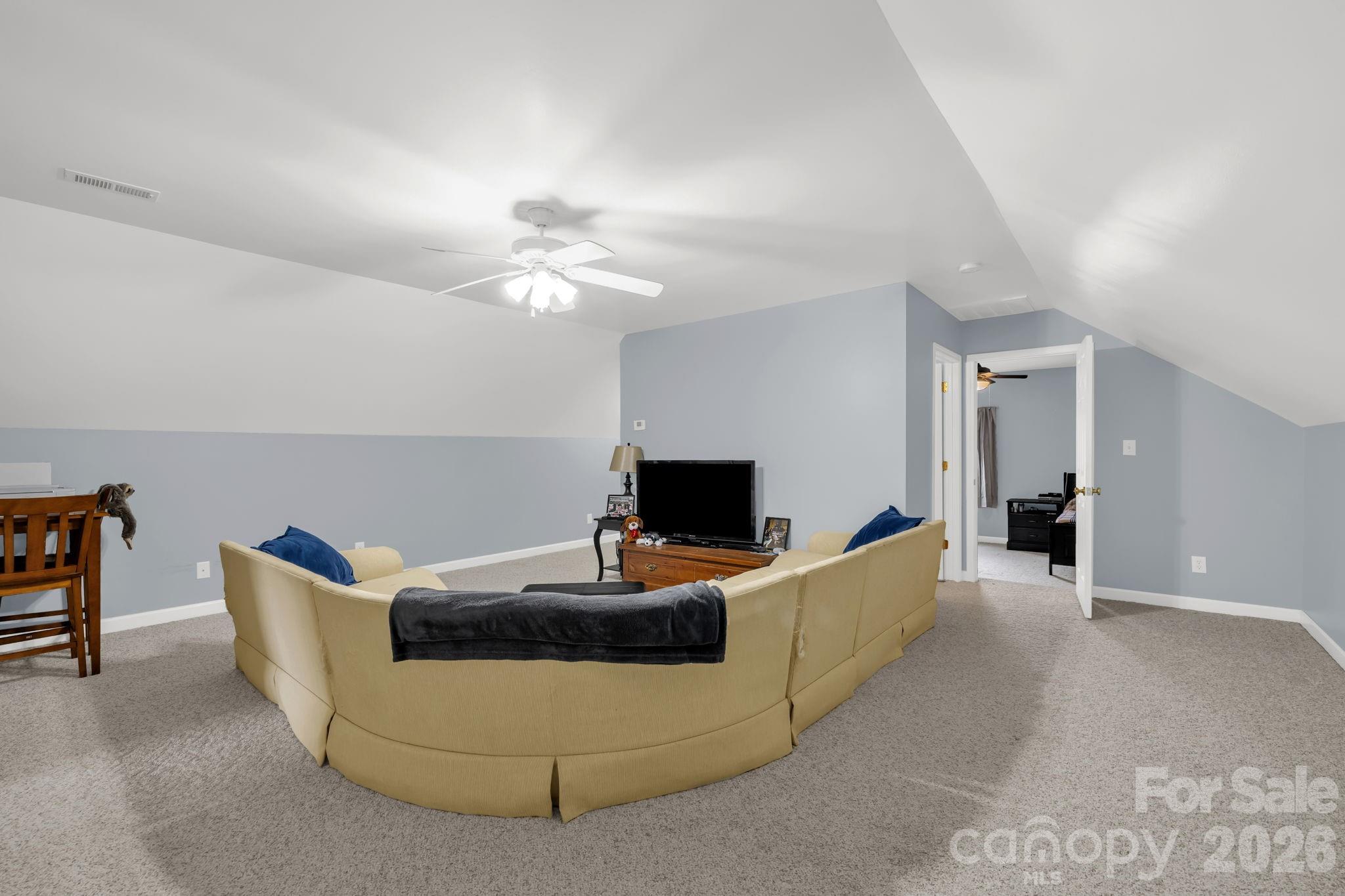 STERLING OAKS - Residential