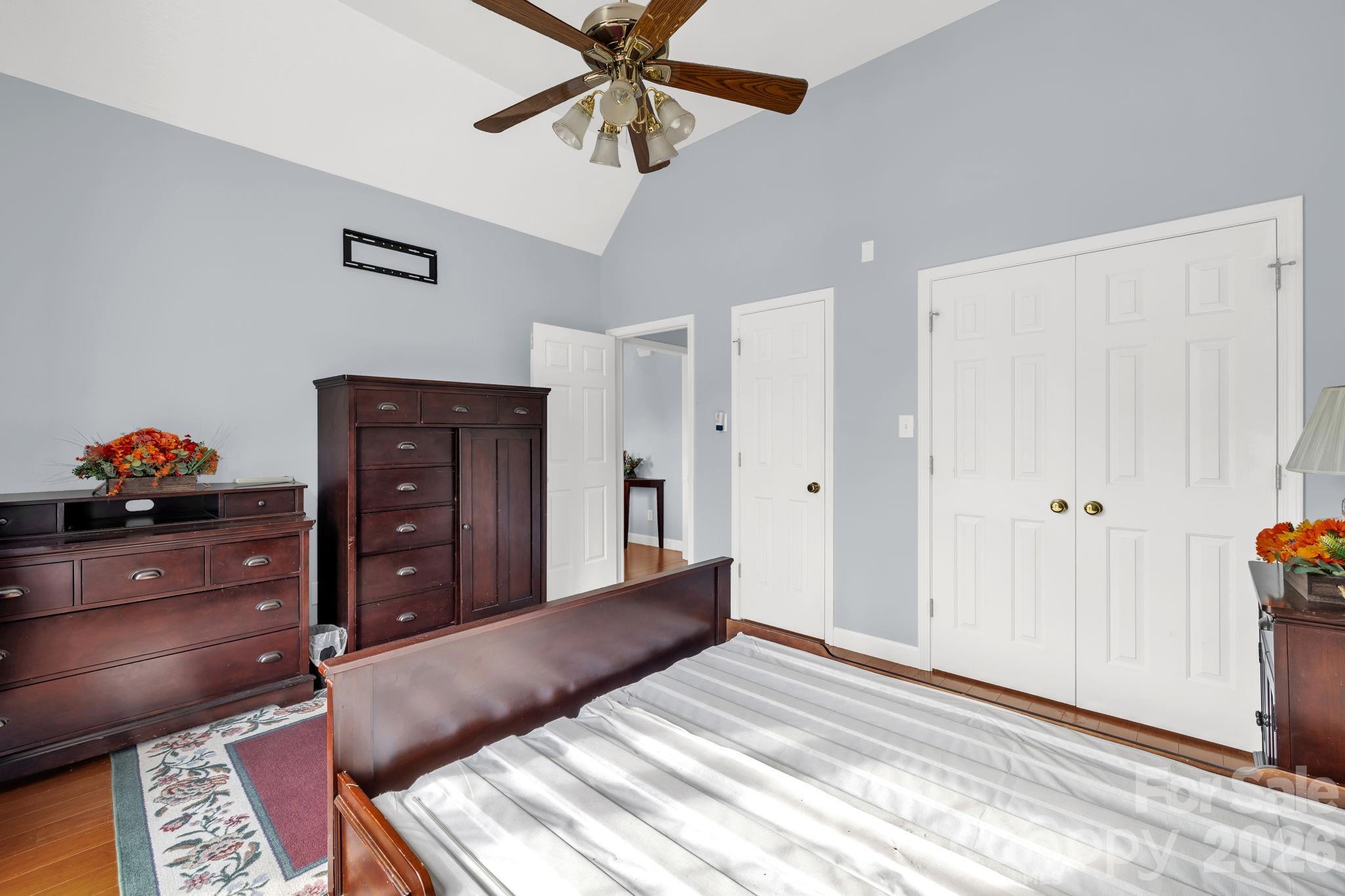 STERLING OAKS - Residential