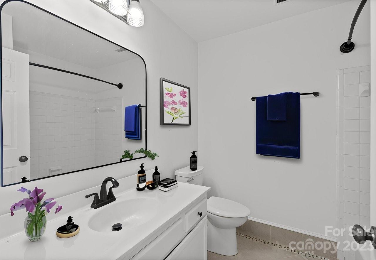 Katelyn Moors - Residential