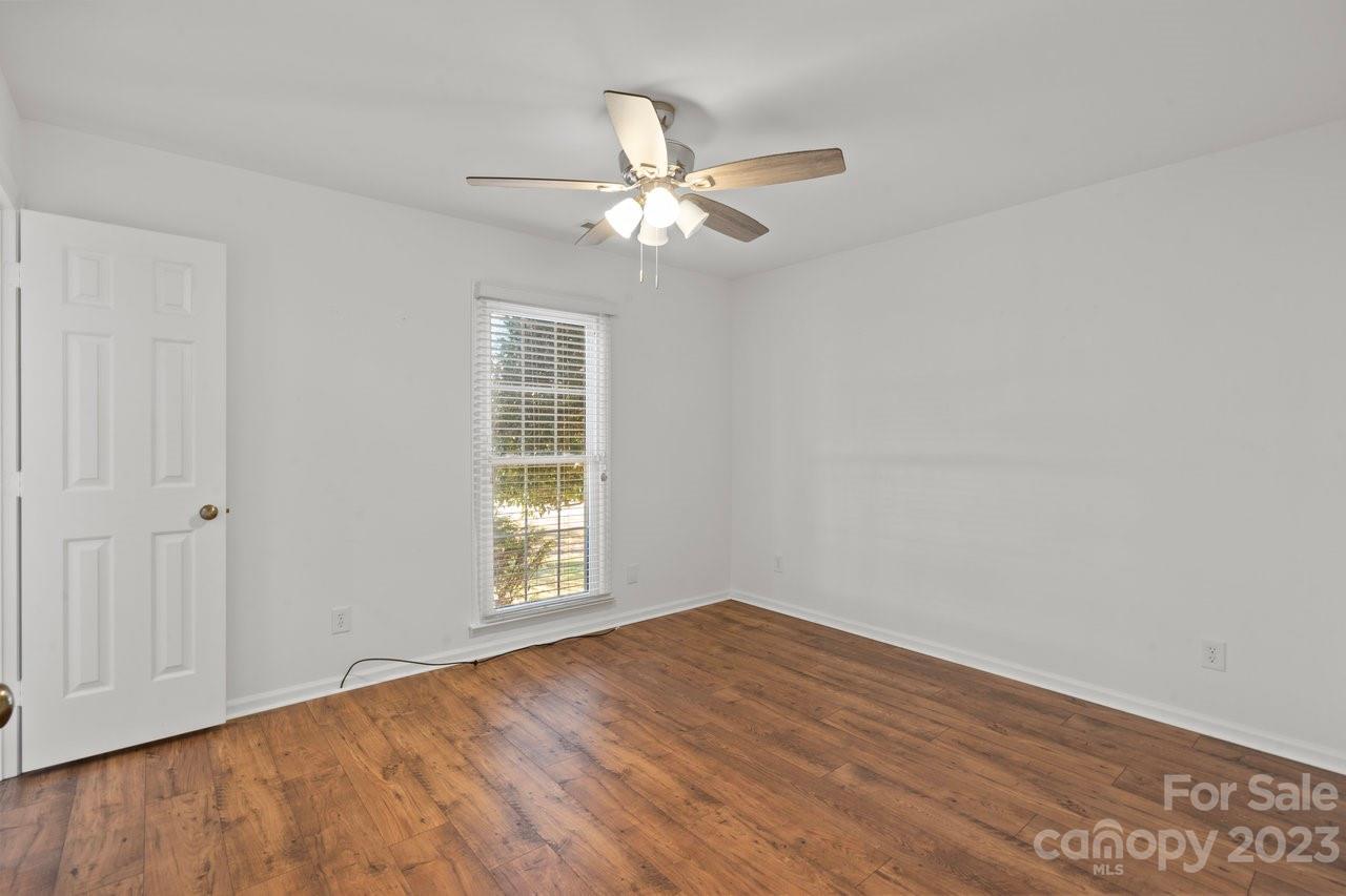 Katelyn Moors - Residential