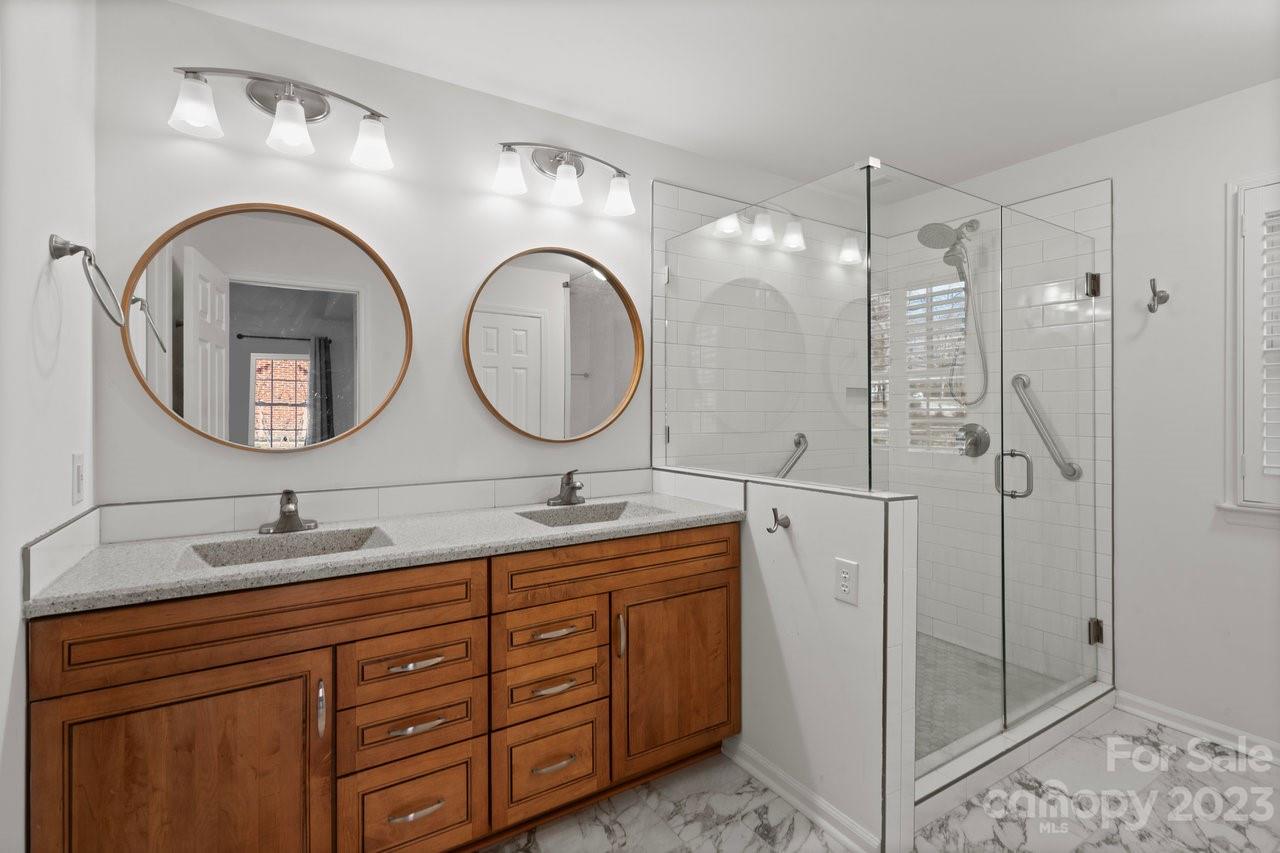 Katelyn Moors - Residential