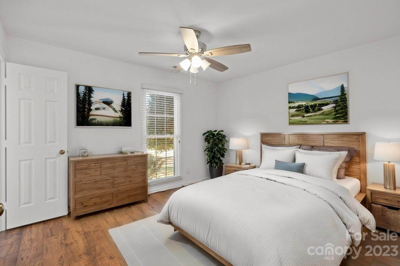 Katelyn Moors - Residential