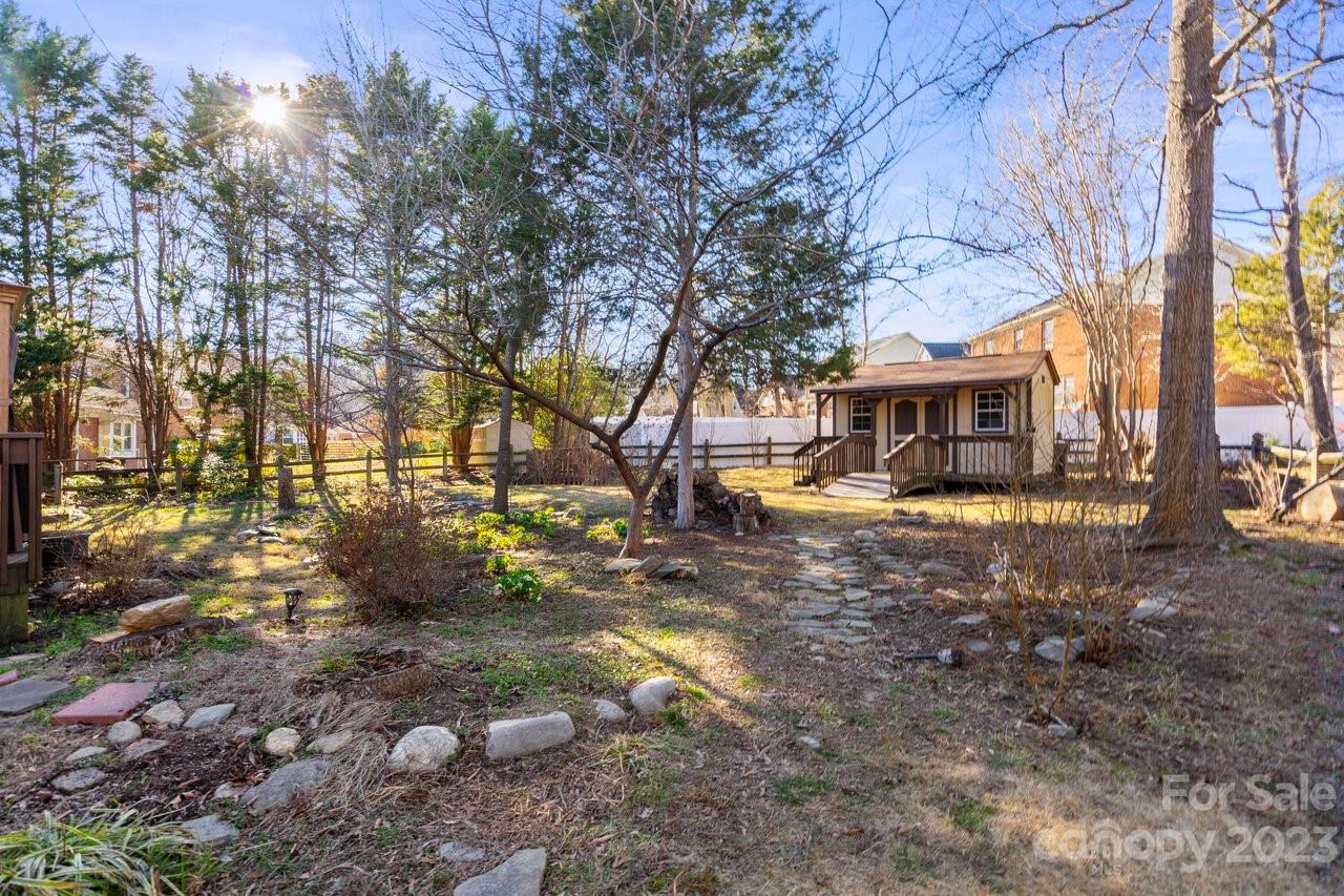 Katelyn Moors - Residential